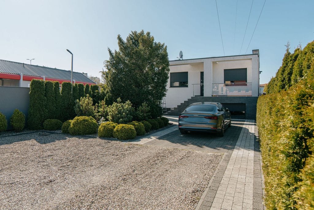 Lokal użytkowy  pokojowe na Sprzedaż