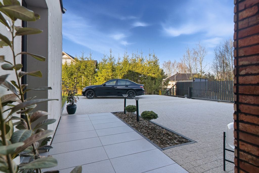 Dom 4 pokojowe na Sprzedaż