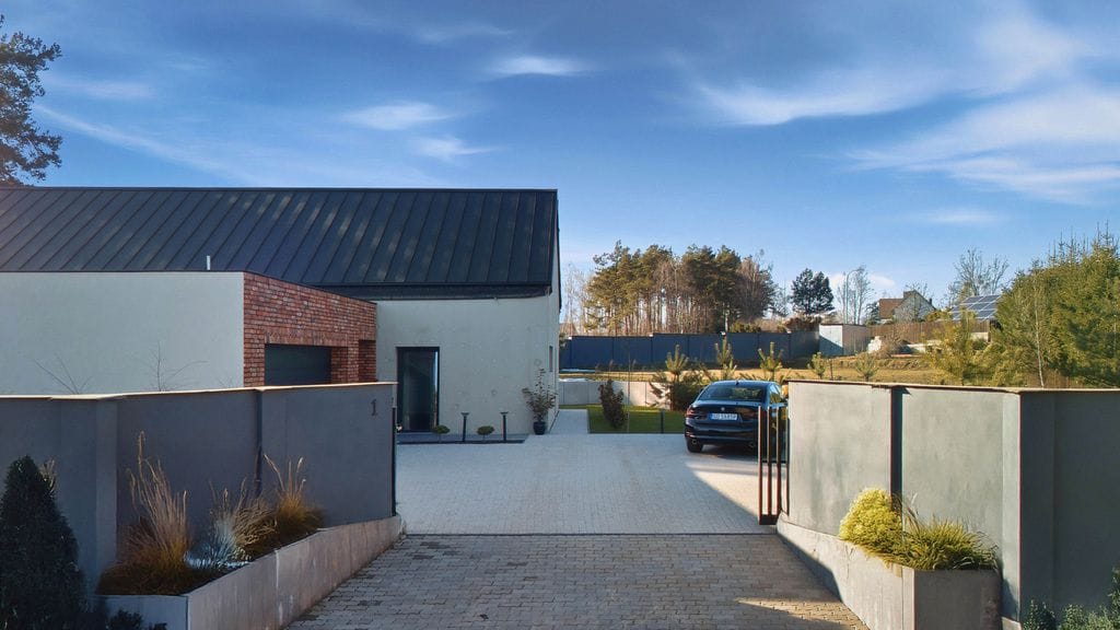 Dom 4 pokojowe na Sprzedaż