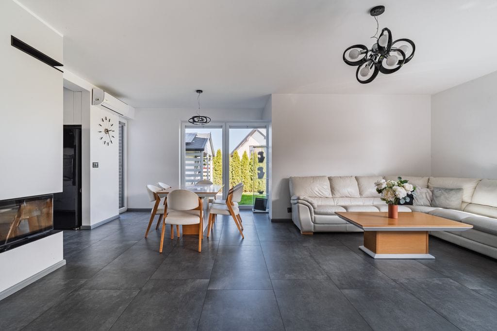 Dom 5 pokojowe na Wynajem