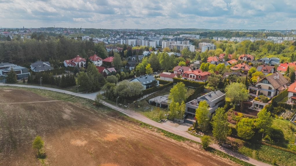 Działka  pokojowe na Sprzedaż