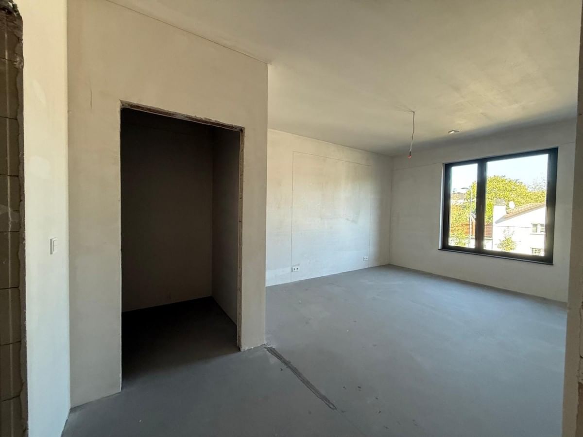 Mieszkanie 4 pokojowe na Sprzedaż