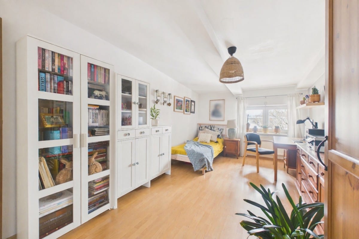 Mieszkanie 4 pokojowe na Sprzedaż