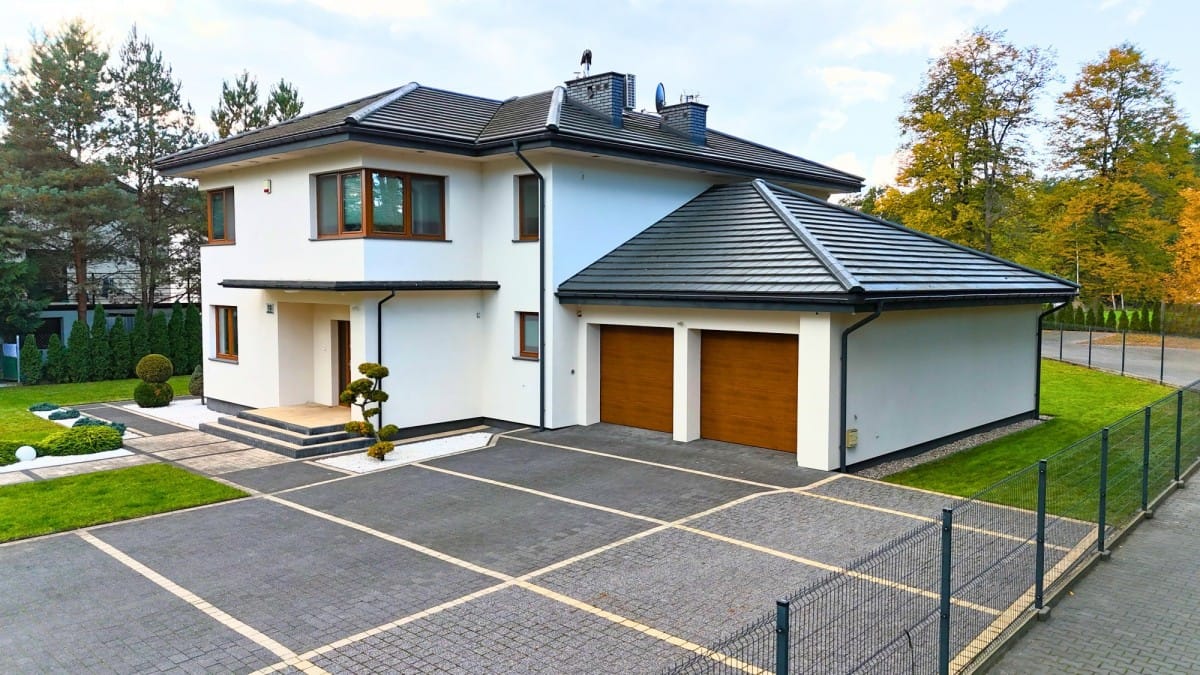 Dom 6 pokojowe na Sprzedaż