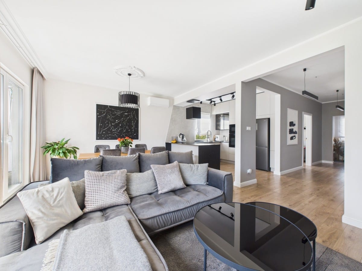 Dom 5 pokojowe na Sprzedaż