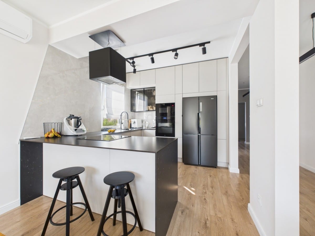 Dom 5 pokojowe na Sprzedaż