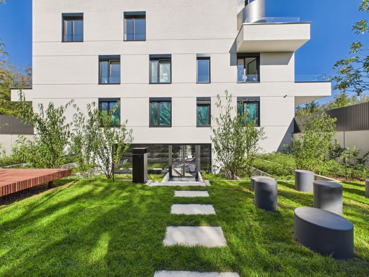 Mieszkanie 4 pokojowe na Sprzedaż