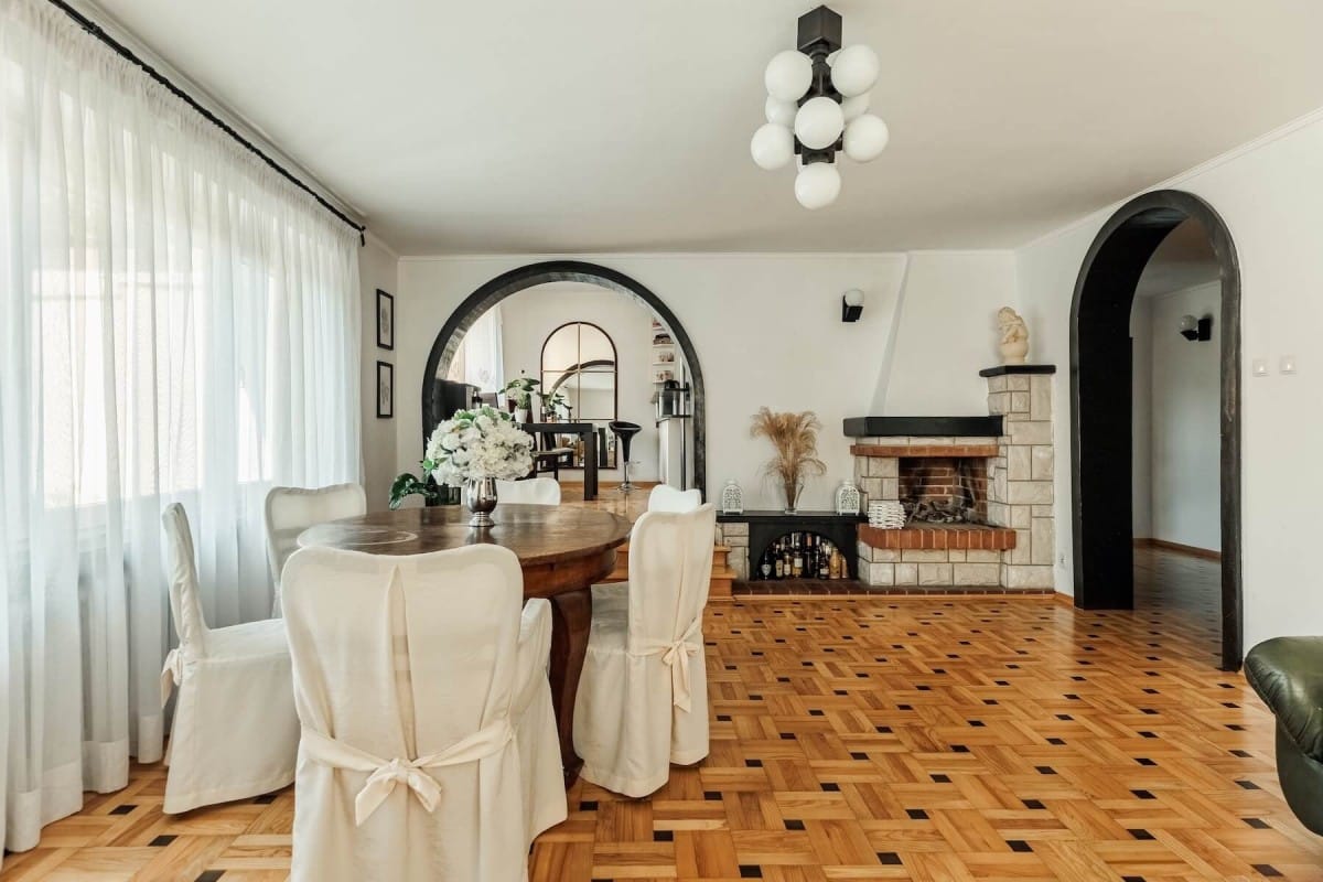 Dom 5 pokojowe na Sprzedaż