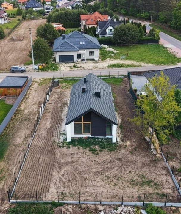 Dom 4 pokojowe na Sprzedaż