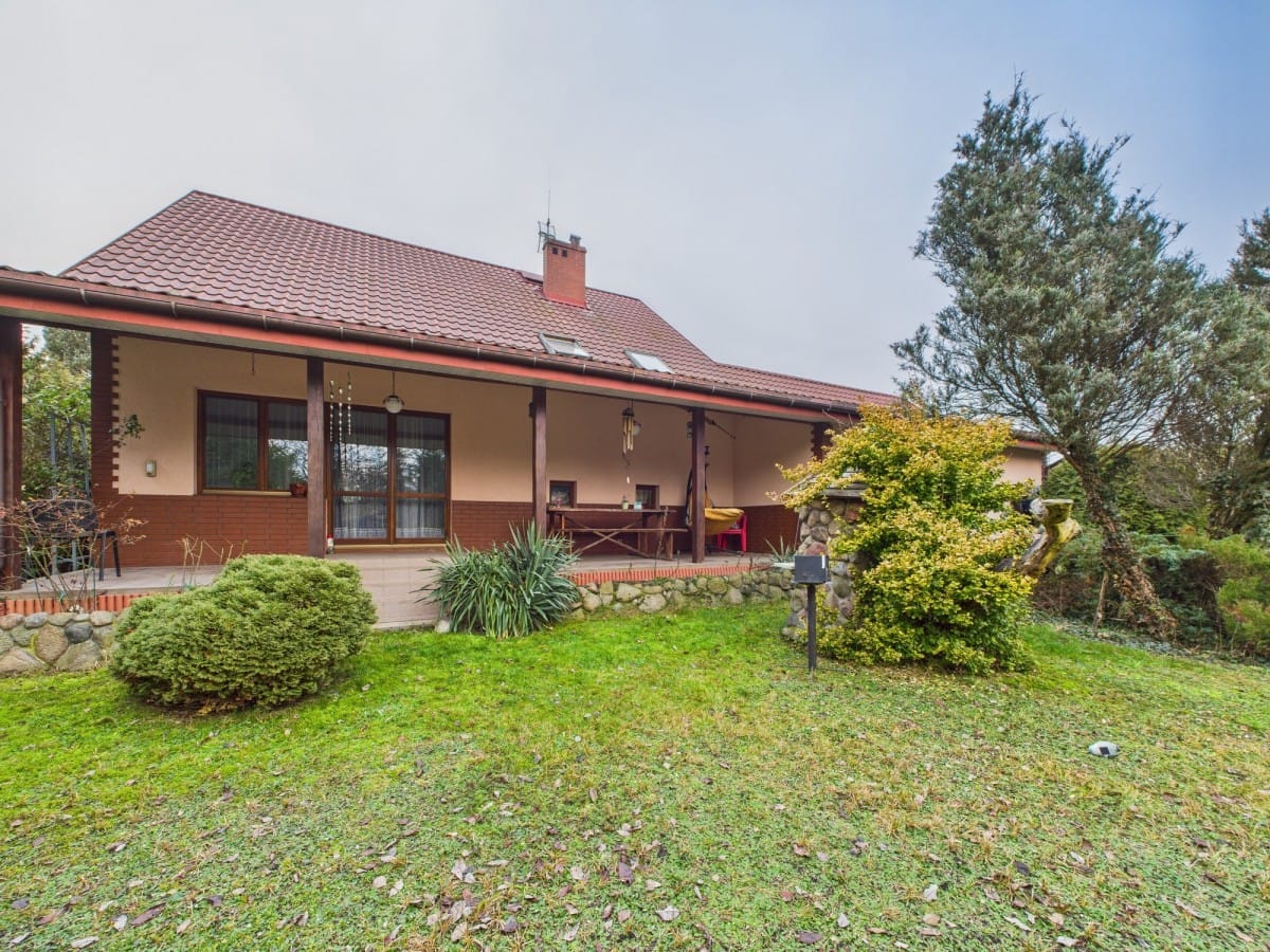 Dom 6 pokojowe na Sprzedaż