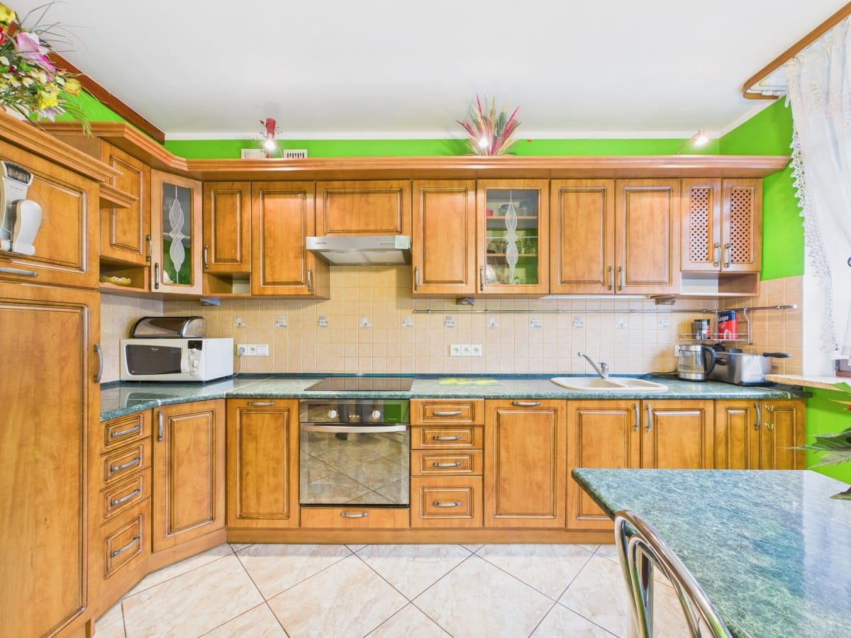 Dom 6 pokojowe na Sprzedaż