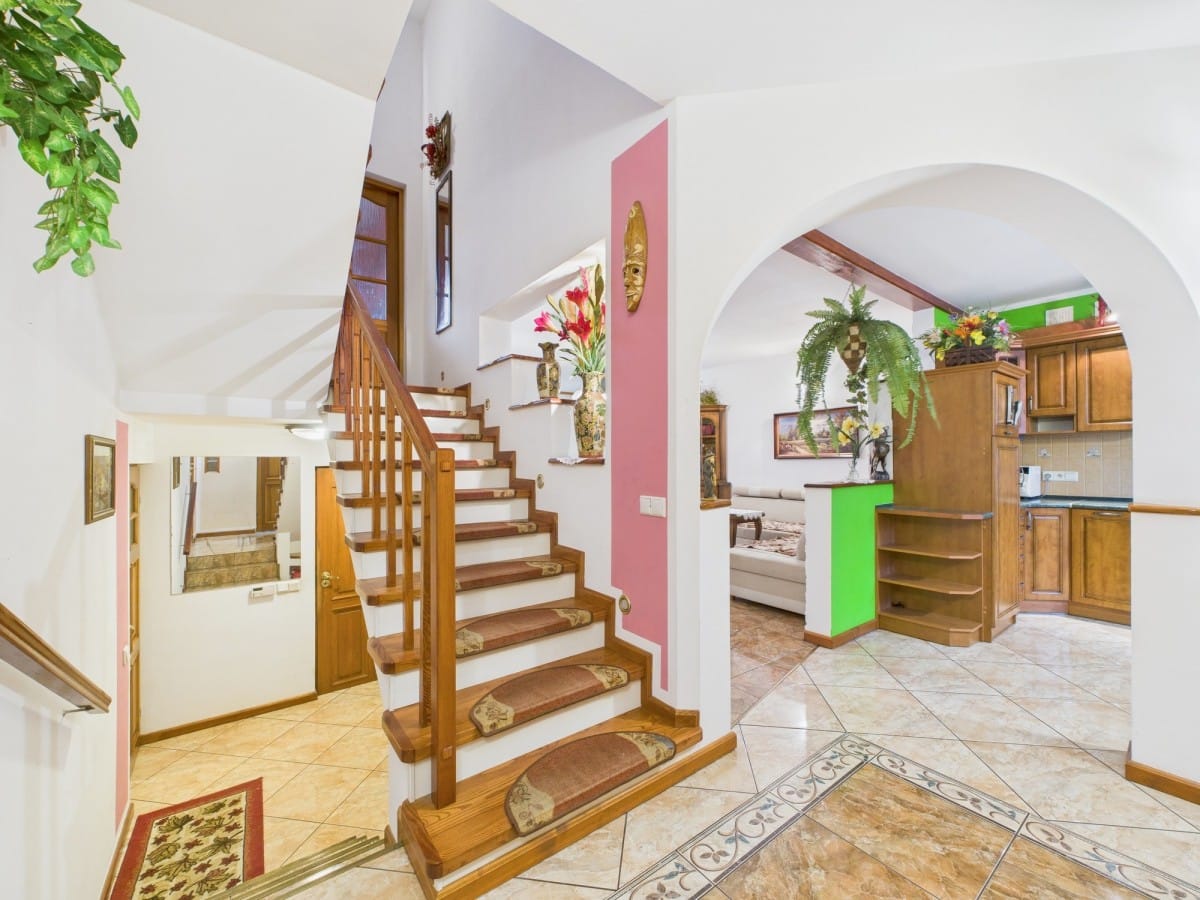 Dom 6 pokojowe na Sprzedaż