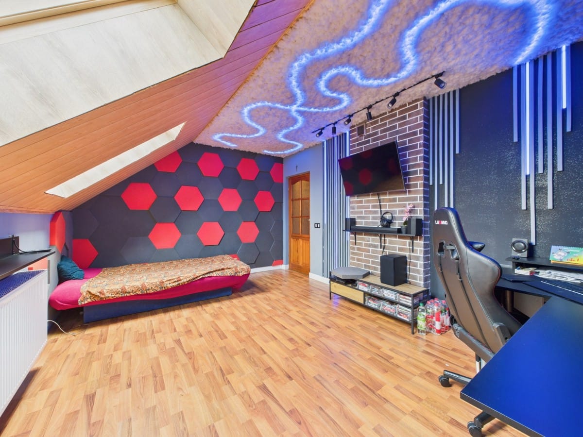 Dom 6 pokojowe na Sprzedaż