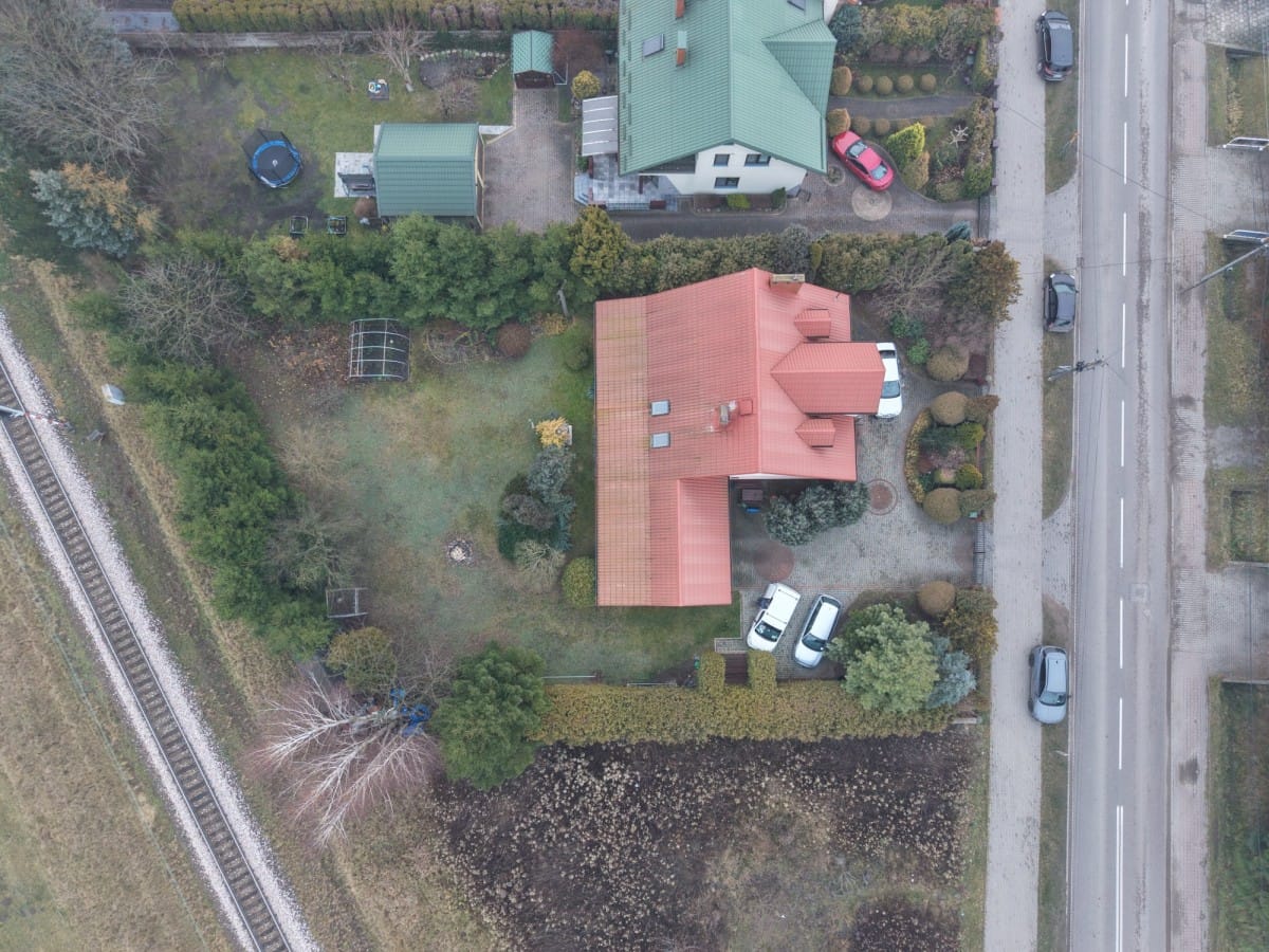 Dom 6 pokojowe na Sprzedaż