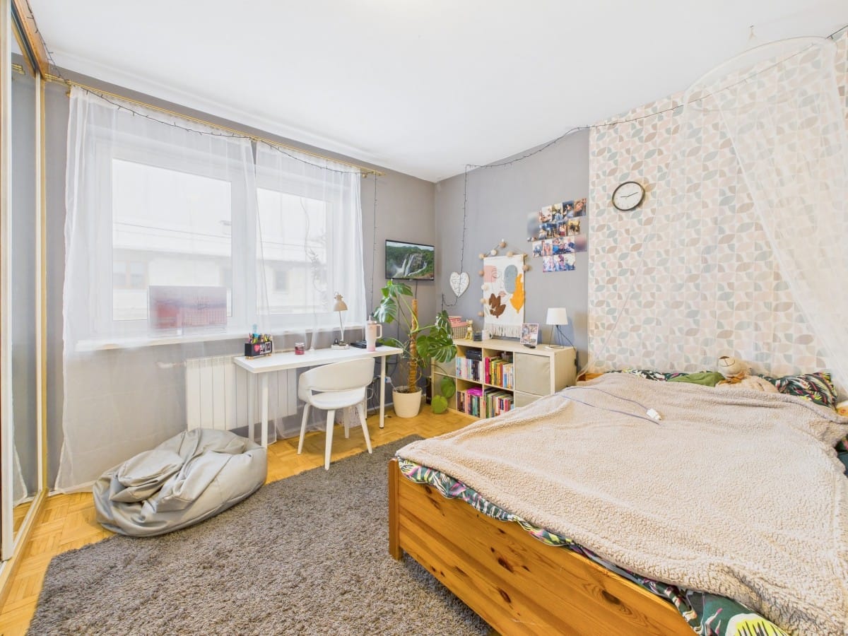 Dom 6 pokojowe na Sprzedaż