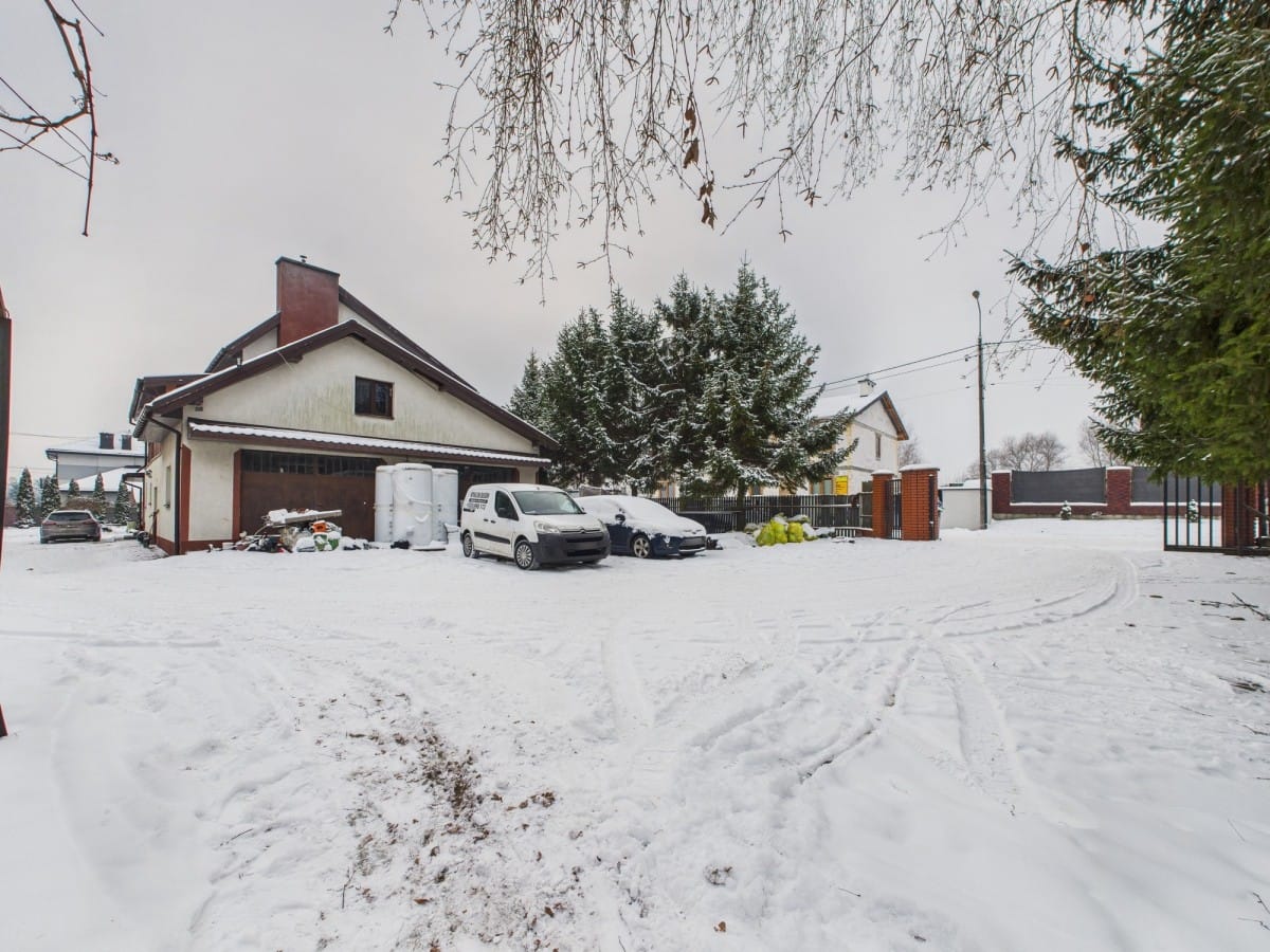 Dom 6 pokojowe na Sprzedaż