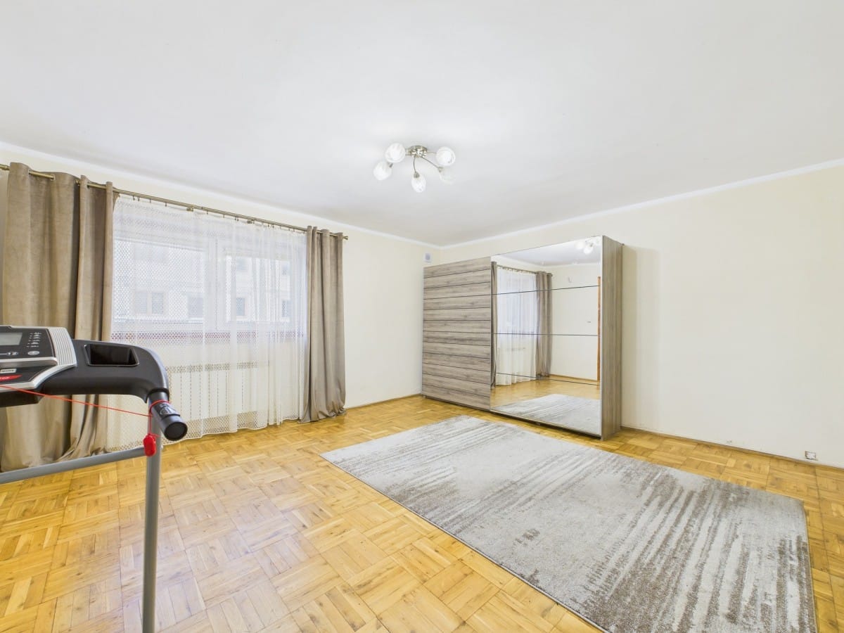 Dom 6 pokojowe na Sprzedaż