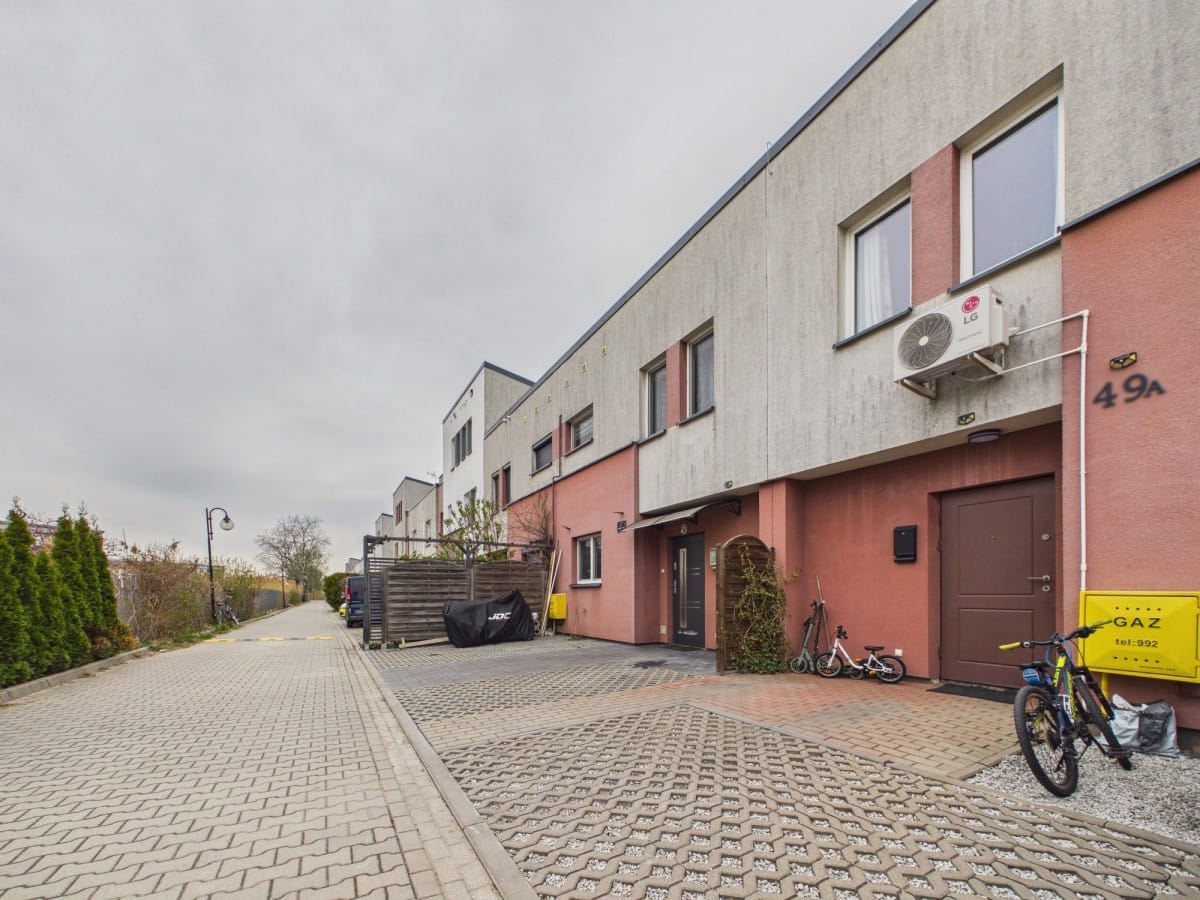 Dom  pokojowe na Sprzedaż