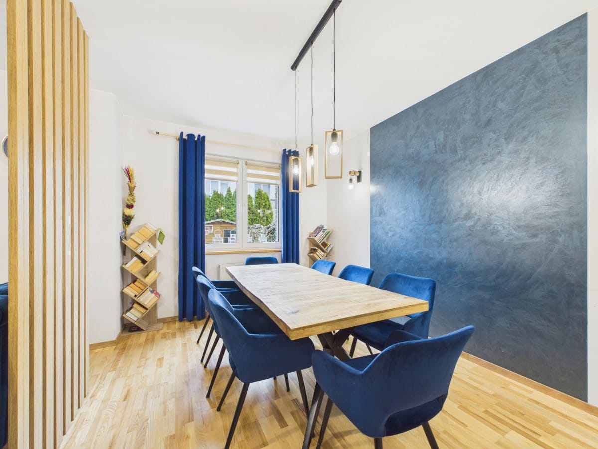 Dom  pokojowe na Sprzedaż