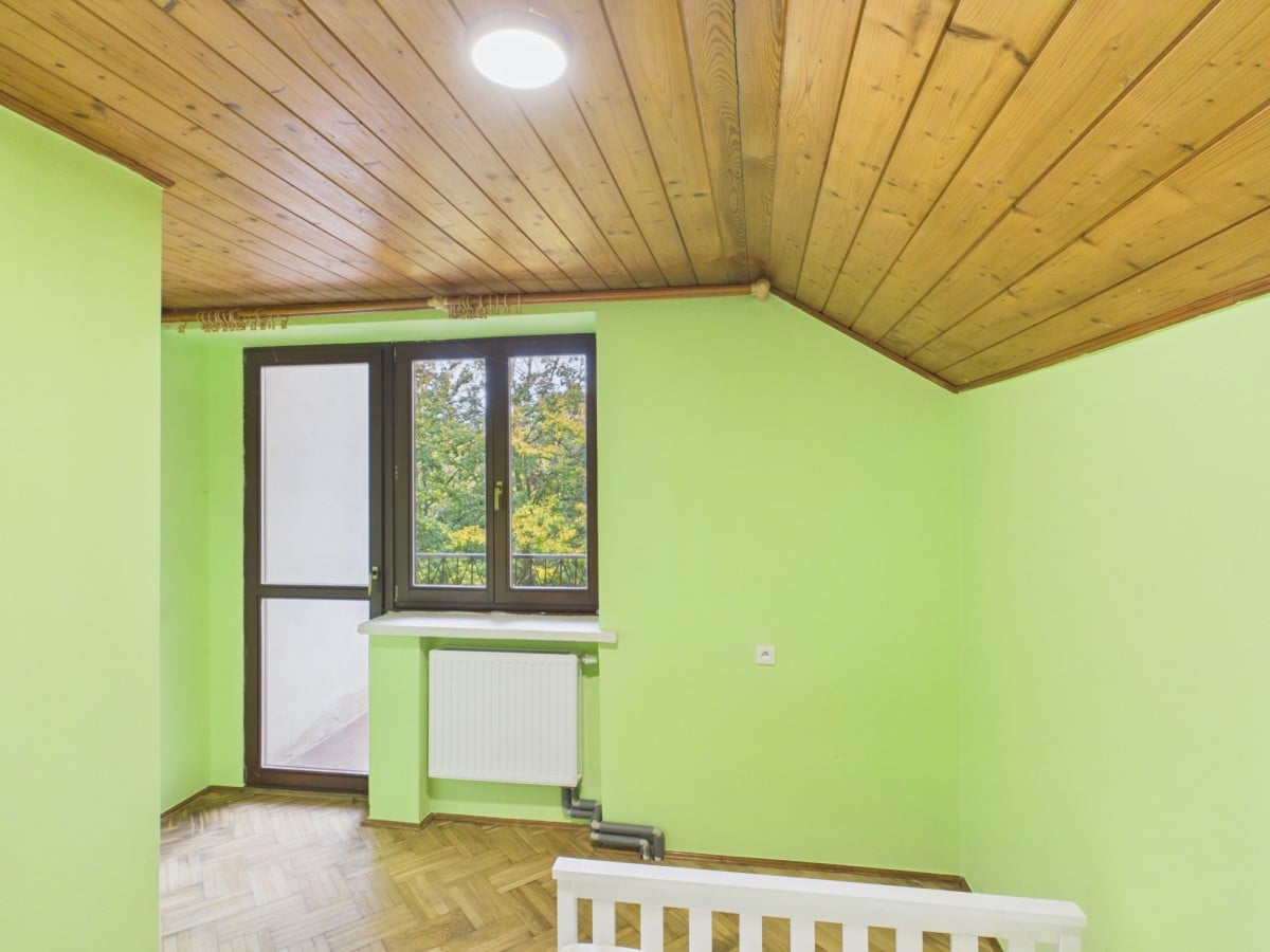 Dom 8 pokojowe na Sprzedaż