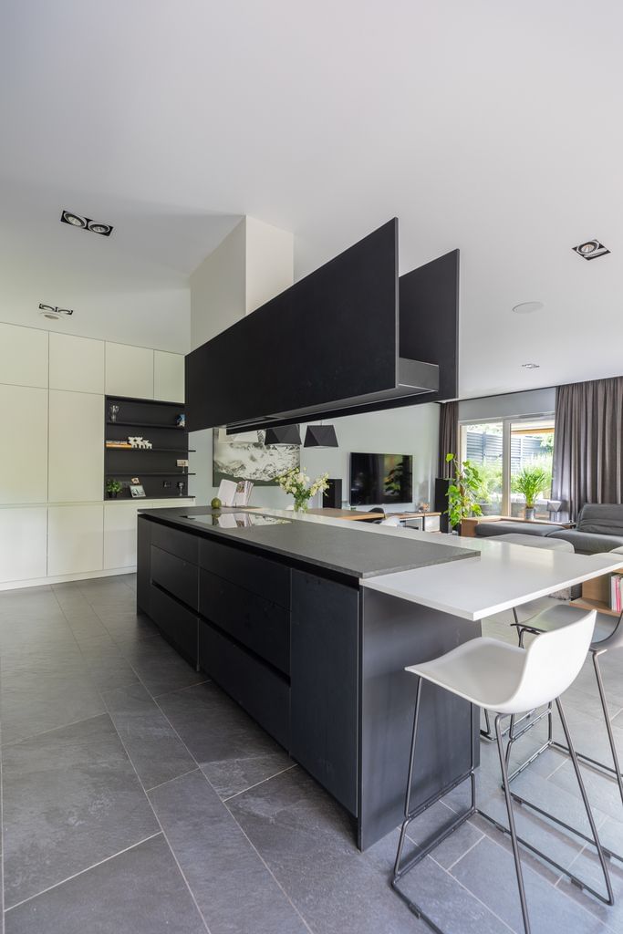 Mieszkanie 4 pokojowe na Sprzedaż