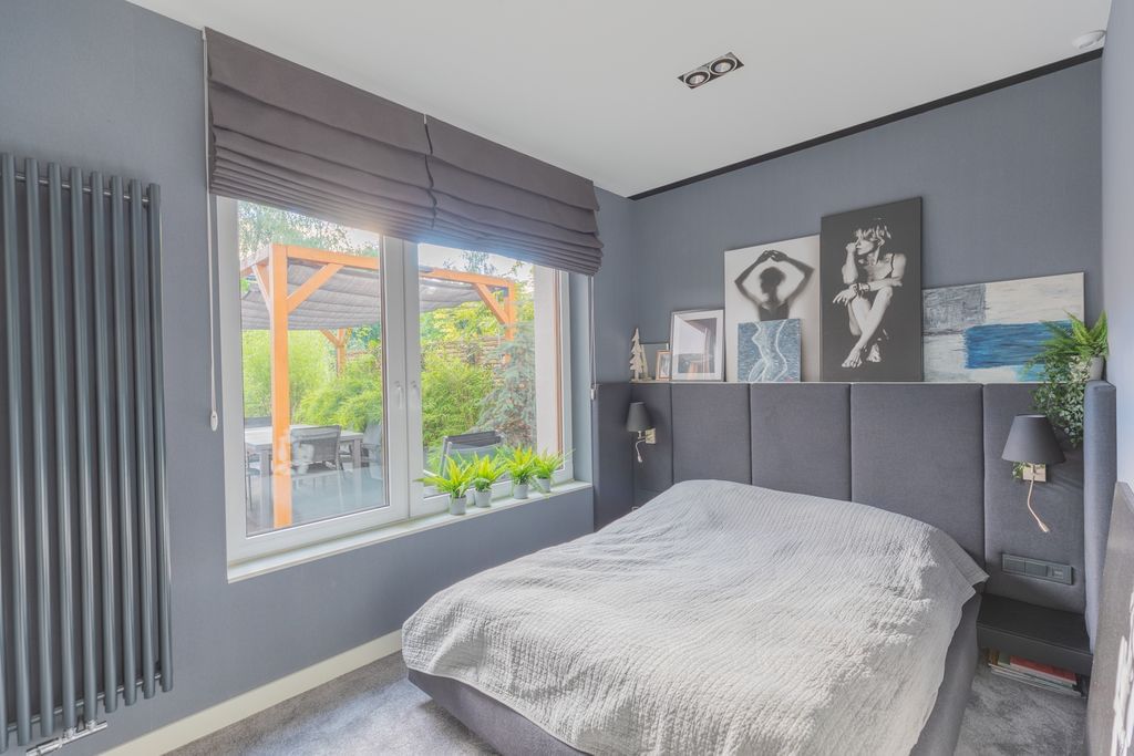 Mieszkanie 4 pokojowe na Sprzedaż