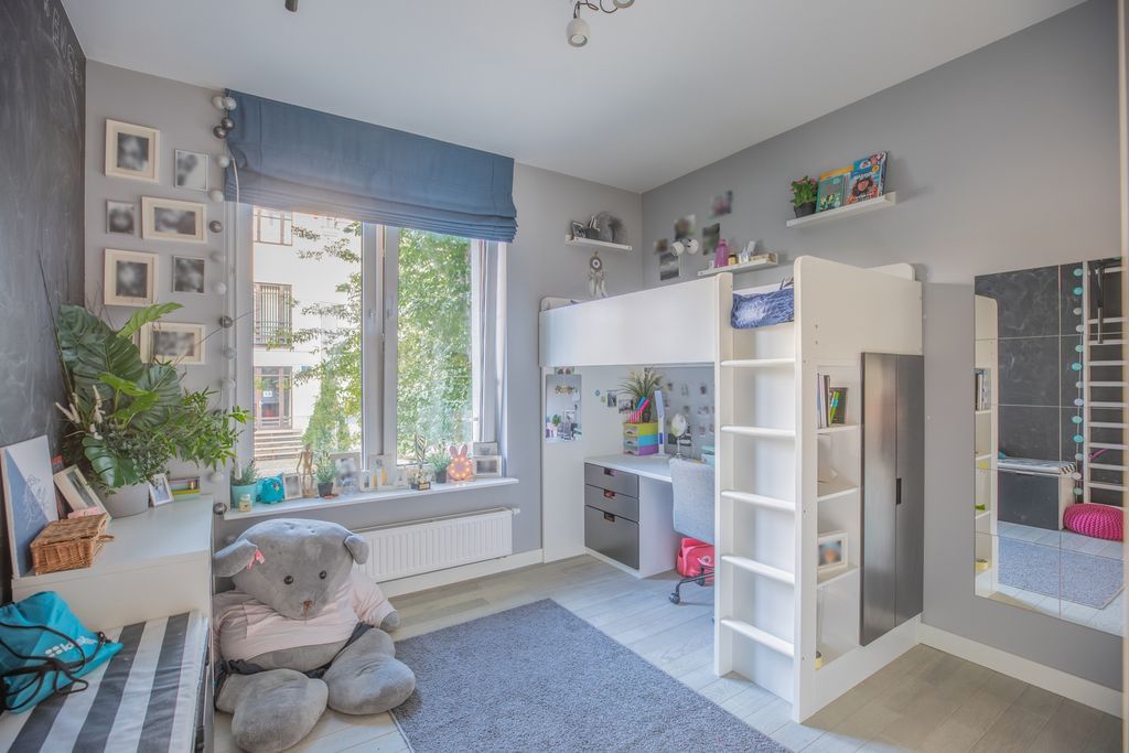 Mieszkanie 4 pokojowe na Sprzedaż