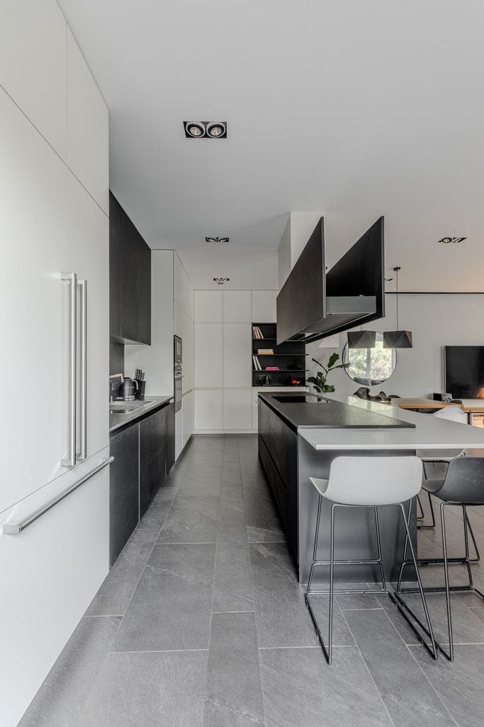 Mieszkanie 4 pokojowe na Sprzedaż