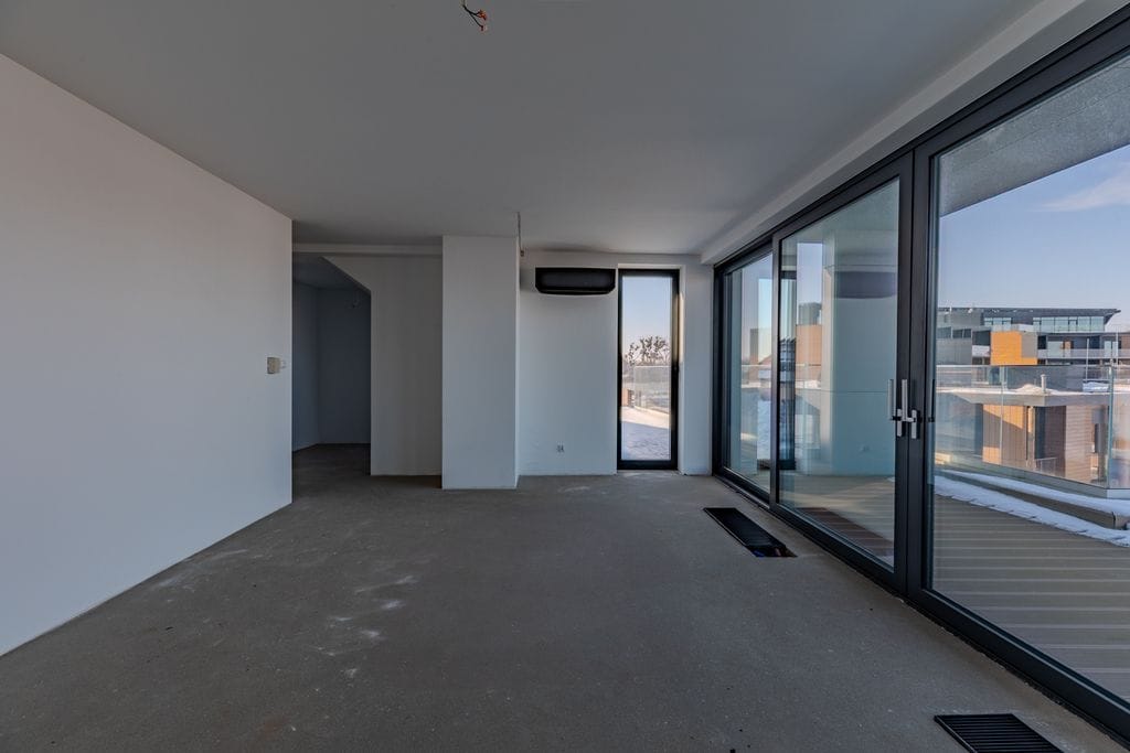 Mieszkanie 4 pokojowe na Sprzedaż