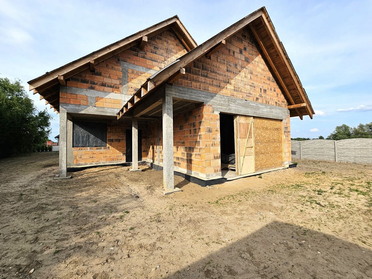 Dom 5 pokojowe na Sprzedaż