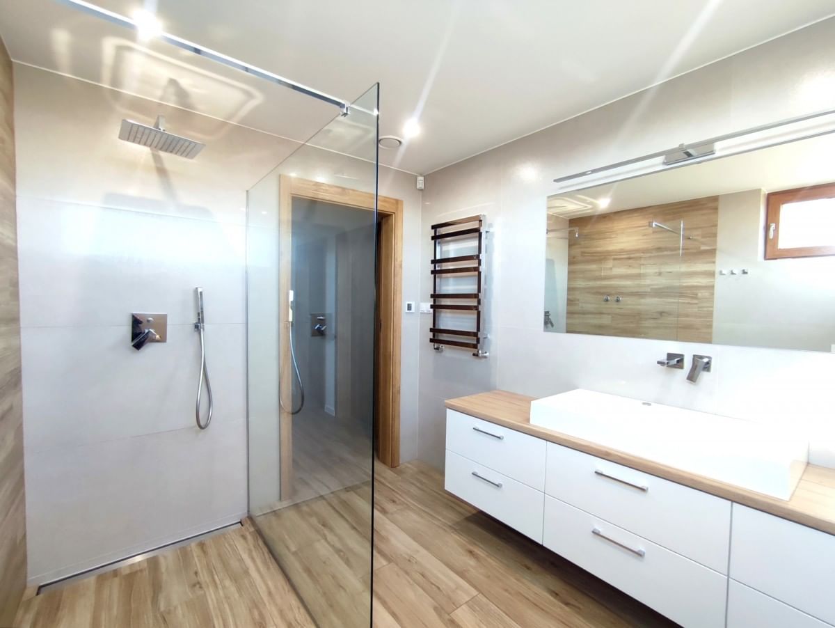 Dom 4 pokojowe na Sprzedaż