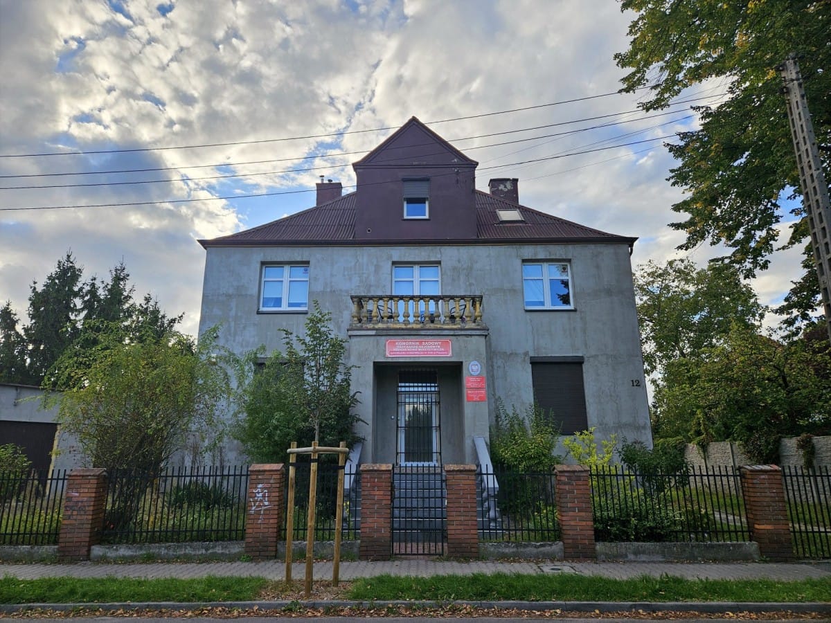 Lokal użytkowy  pokojowe na Sprzedaż