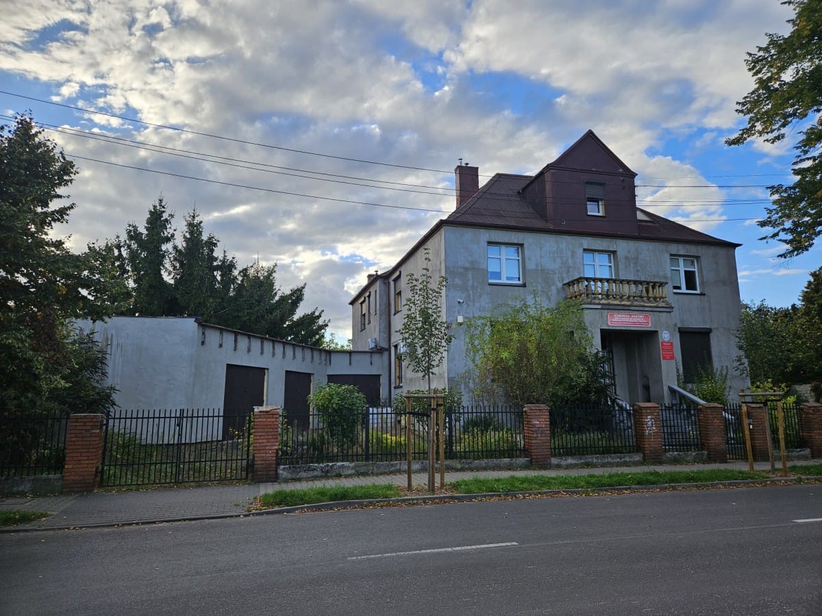 Lokal użytkowy  pokojowe na Sprzedaż