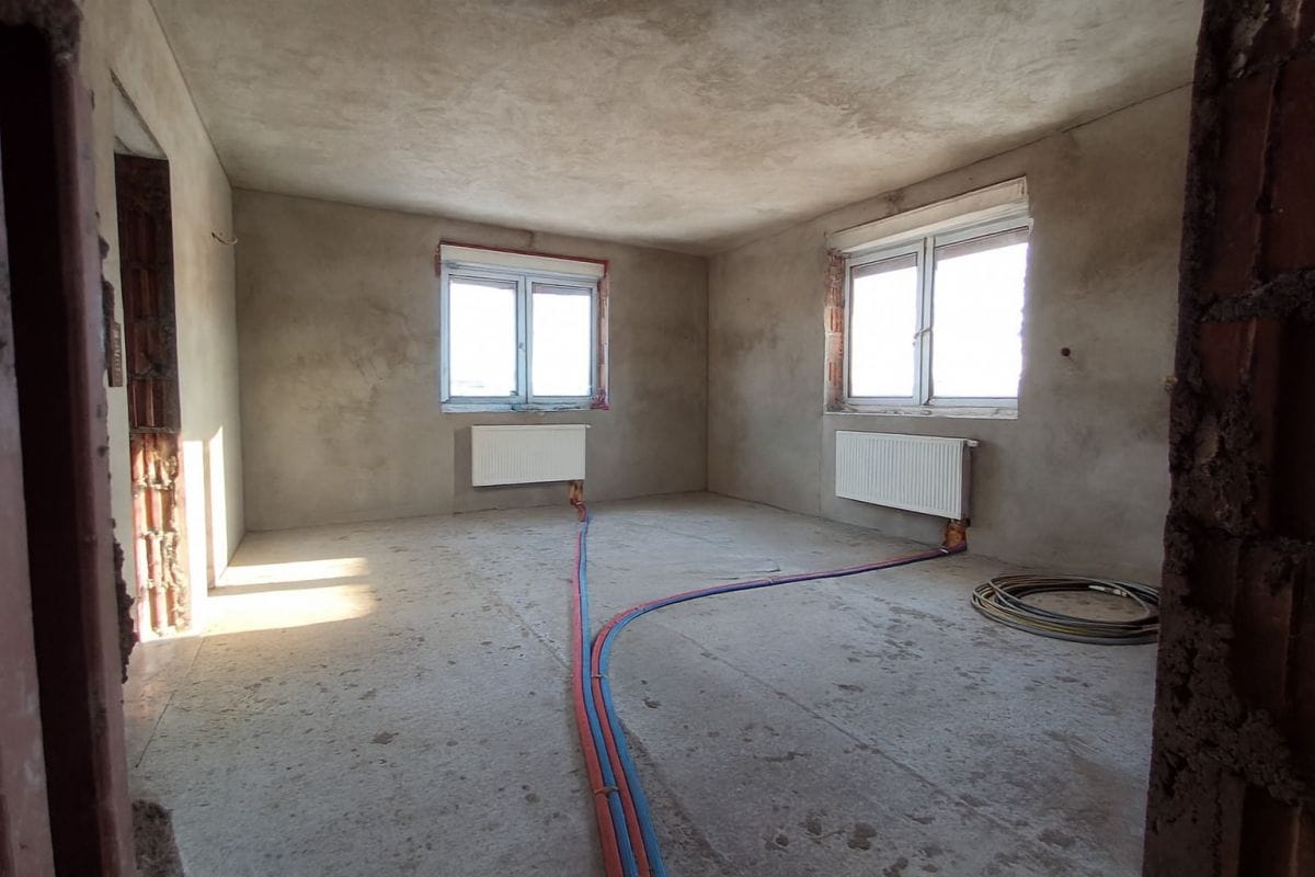 Dom 5 pokojowe na Sprzedaż