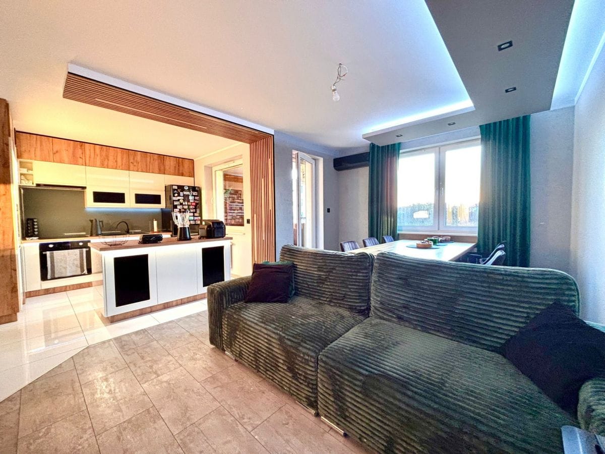 Mieszkanie 3 pokojowe na Sprzedaż