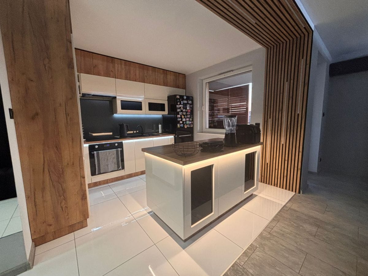 Mieszkanie 3 pokojowe na Sprzedaż