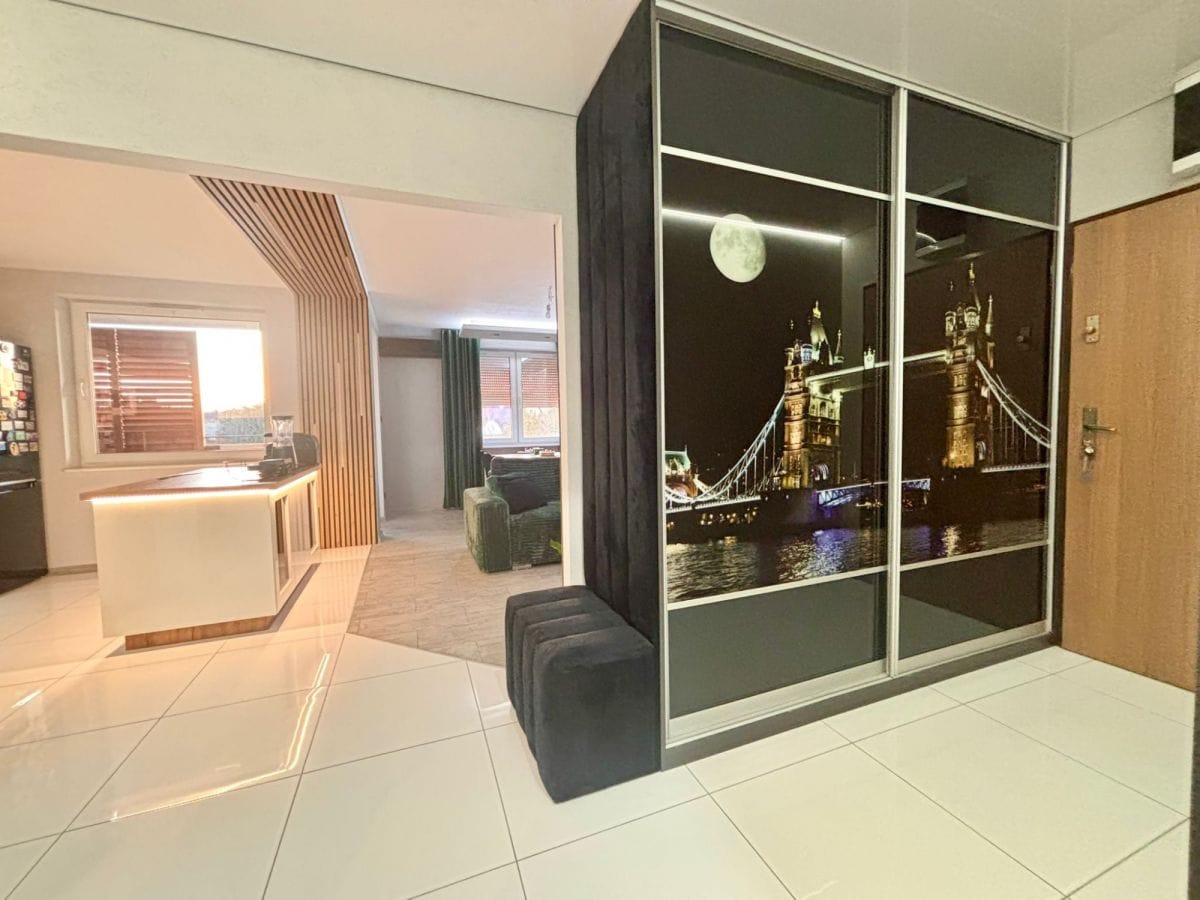 Mieszkanie 3 pokojowe na Sprzedaż