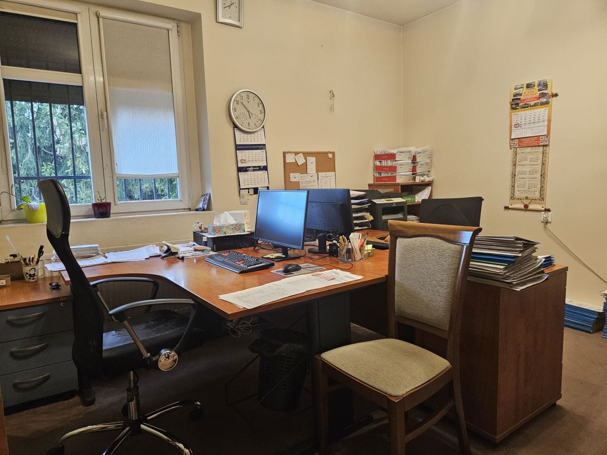 Lokal użytkowy  pokojowe na Sprzedaż