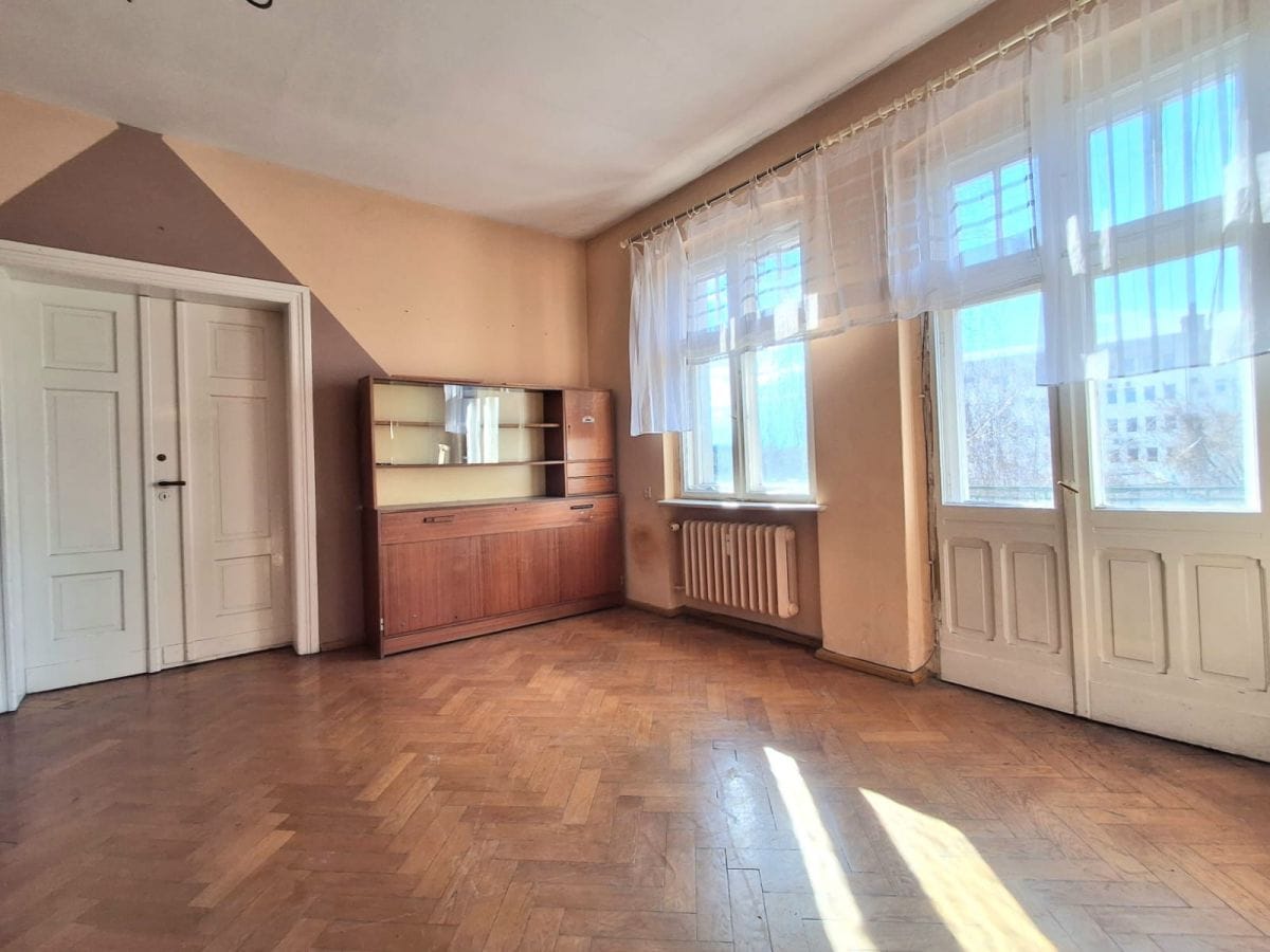 Mieszkanie 4 pokojowe na Sprzedaż