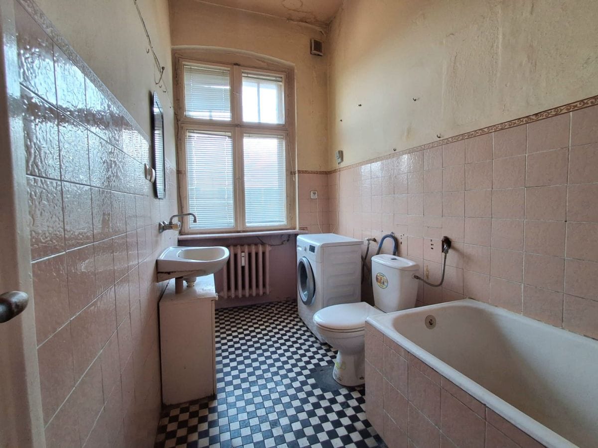 Mieszkanie 4 pokojowe na Sprzedaż