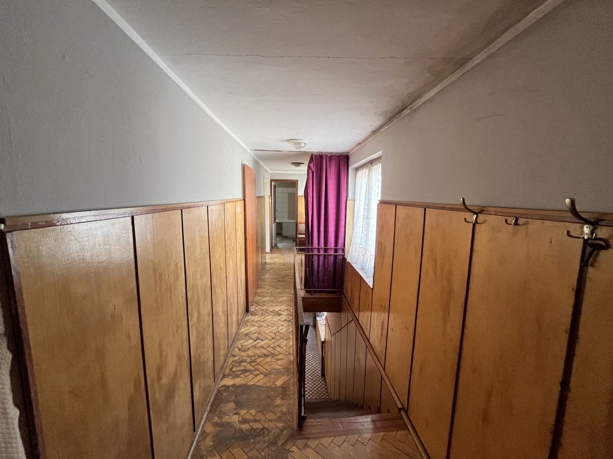 Dom 13 pokojowe na Sprzedaż