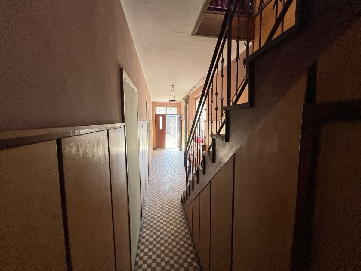 Dom 13 pokojowe na Sprzedaż