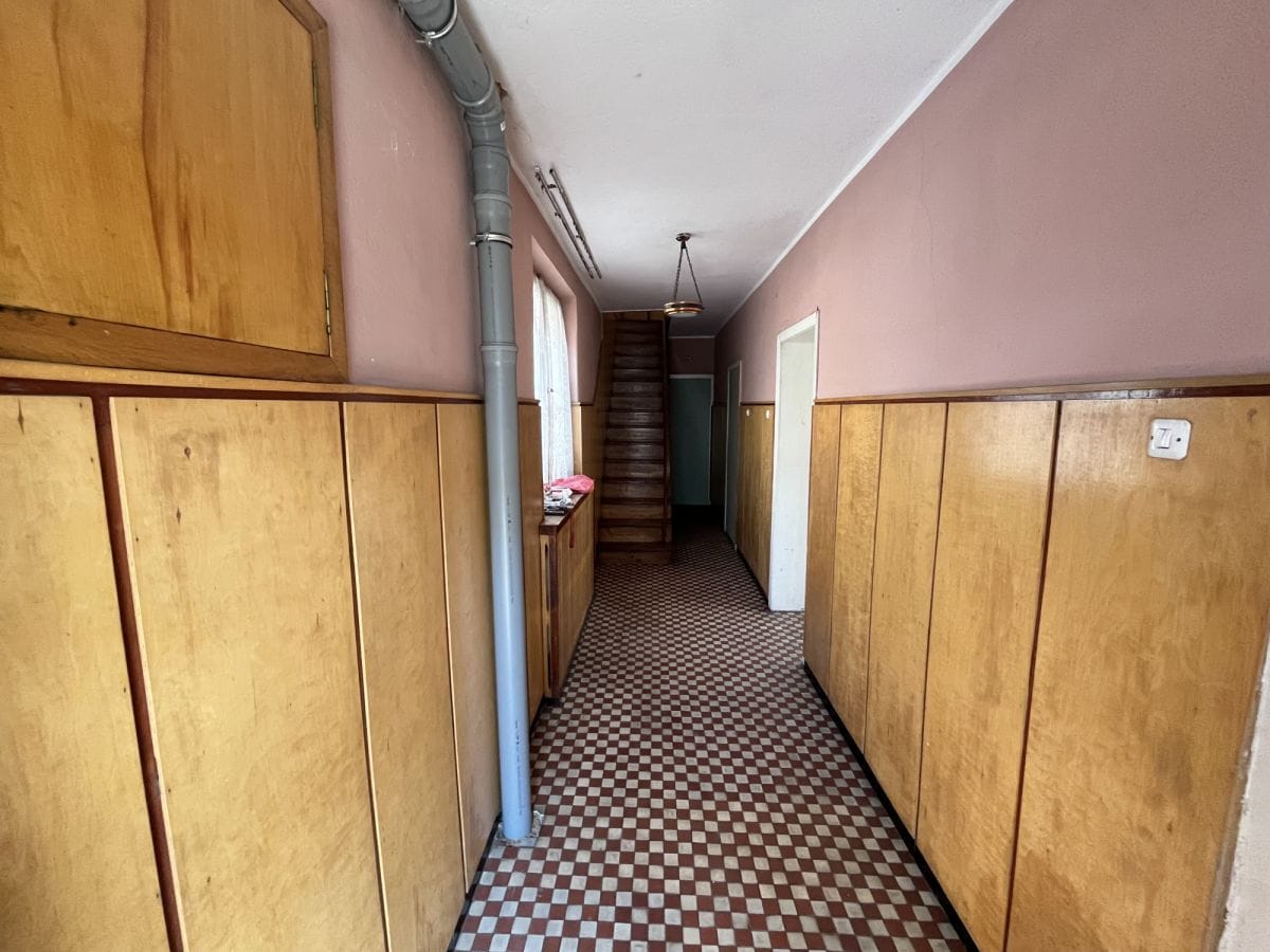 Dom 13 pokojowe na Sprzedaż