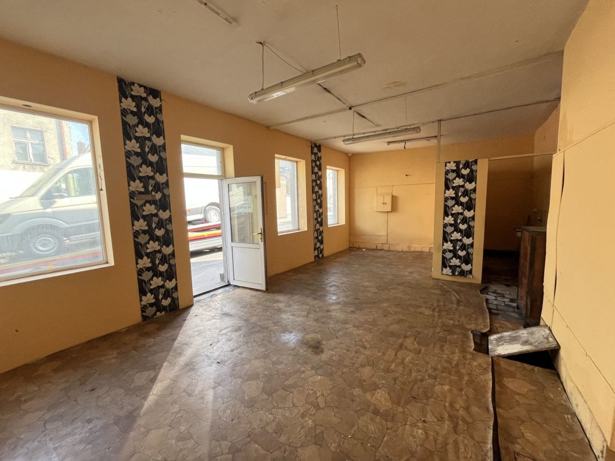 Dom 13 pokojowe na Sprzedaż