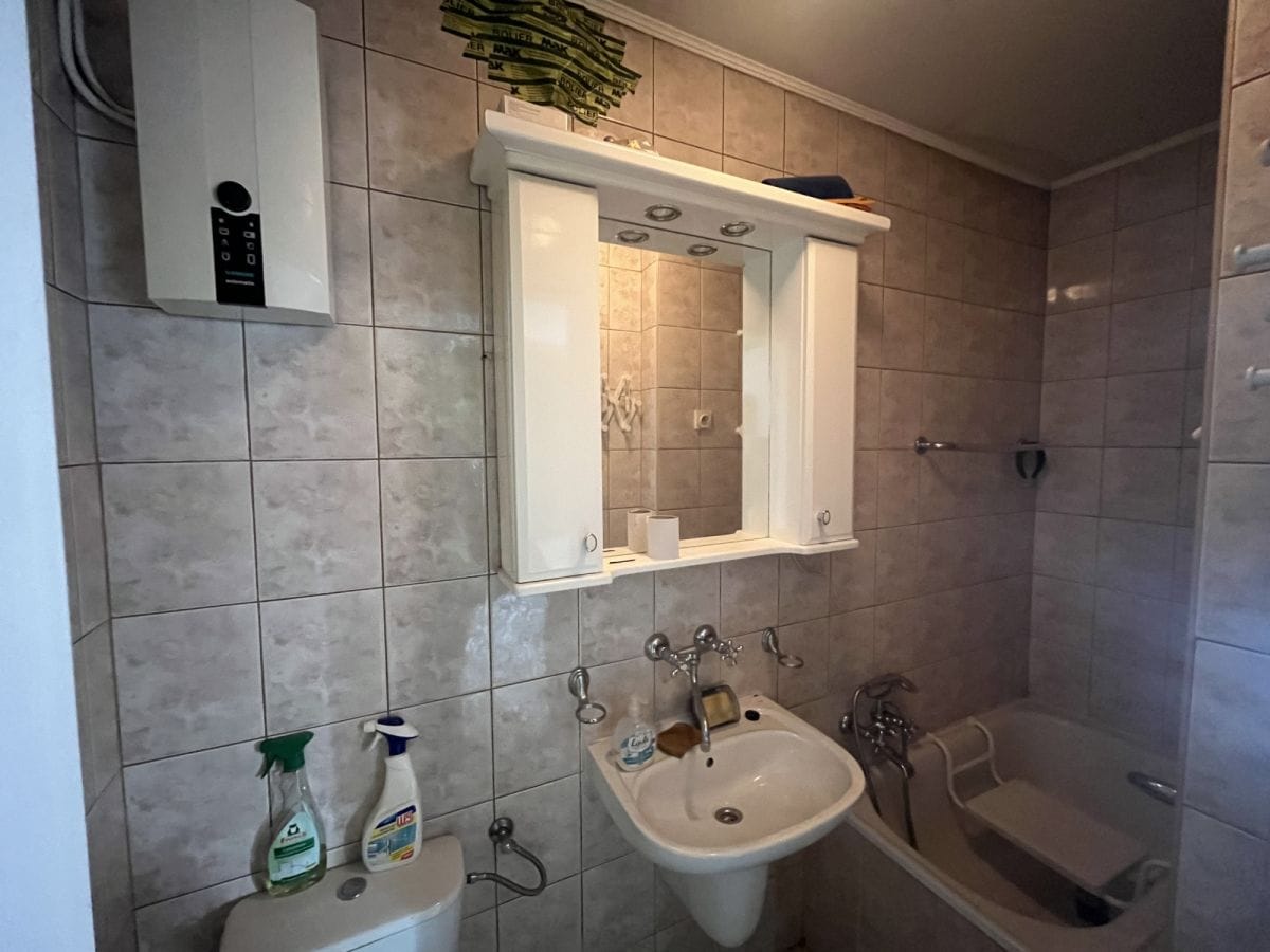 Dom 30 pokojowe na Sprzedaż