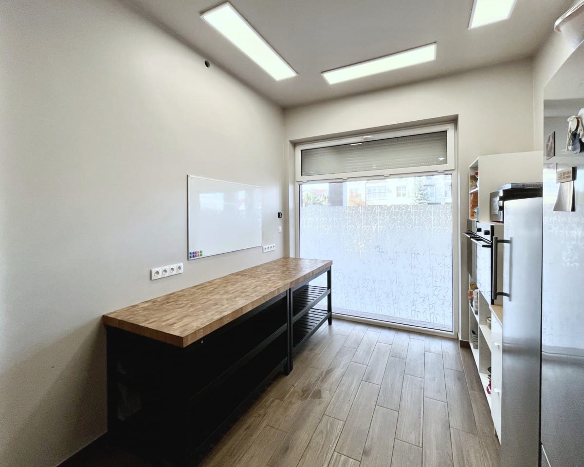 Lokal użytkowy  pokojowe na Sprzedaż