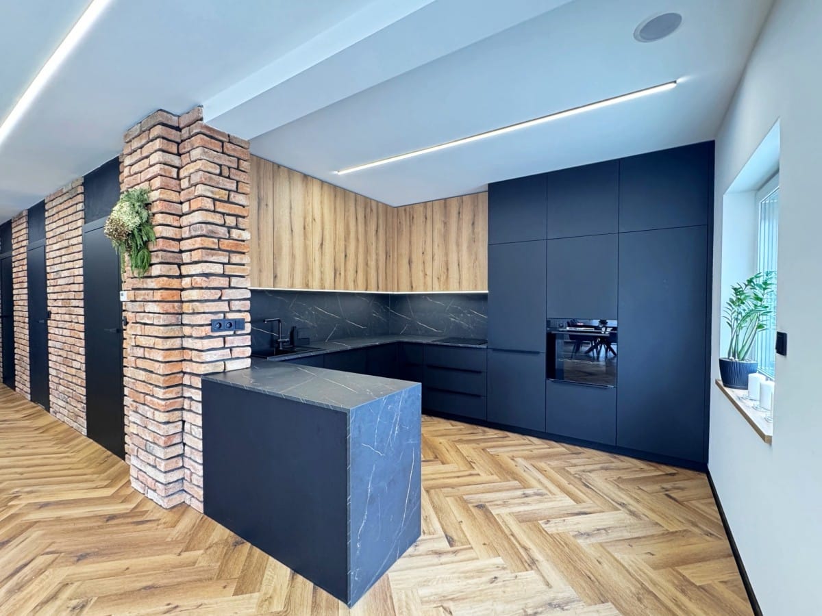 Dom 4 pokojowe na Sprzedaż