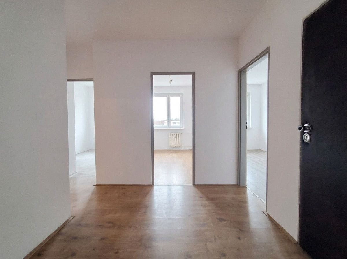 Mieszkanie 4 pokojowe na Sprzedaż