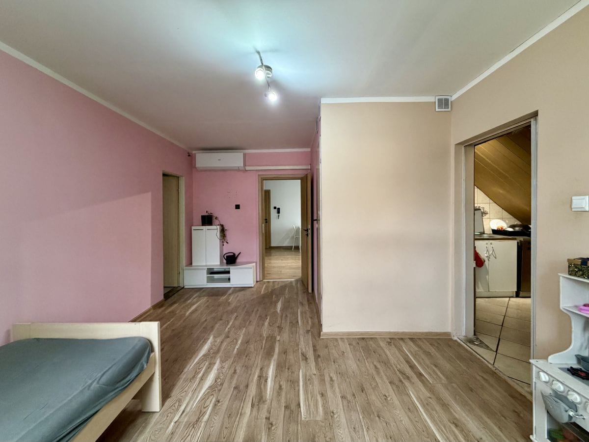 Mieszkanie 4 pokojowe na Sprzedaż