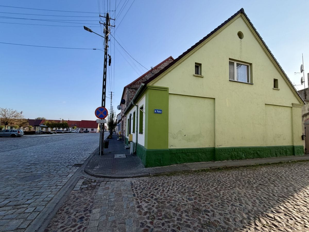 Dom 9 pokojowe na Sprzedaż